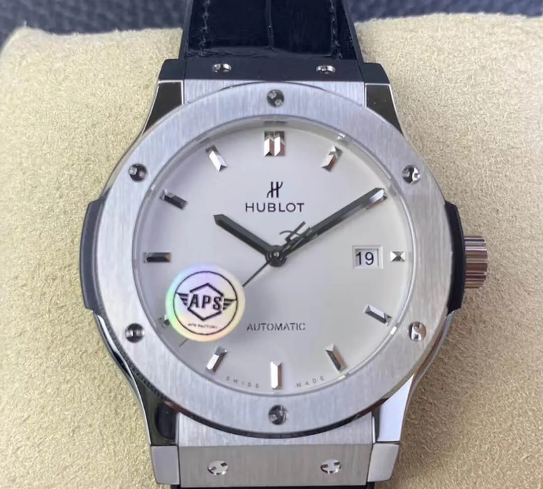 Hublot Classic Fusion 542.NX.2611.LR 42MM APS Factory 1:1 Best Edition Replica Watch Black Strap